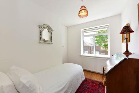 3 bedroom flat for sale, Webster Gardens, Ealing
