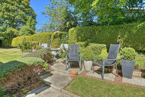 6 Alder Close, Morpeth, NE61 1XH