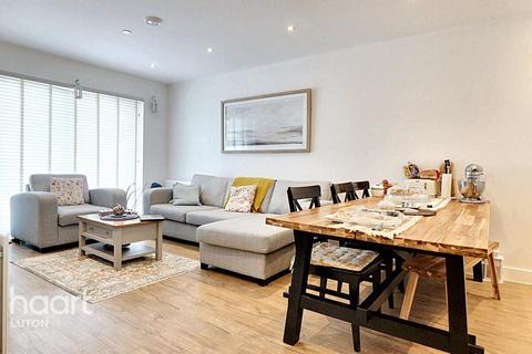 undefined, Stirling Drive, Luton