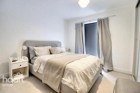 undefined, Stirling Drive, Luton