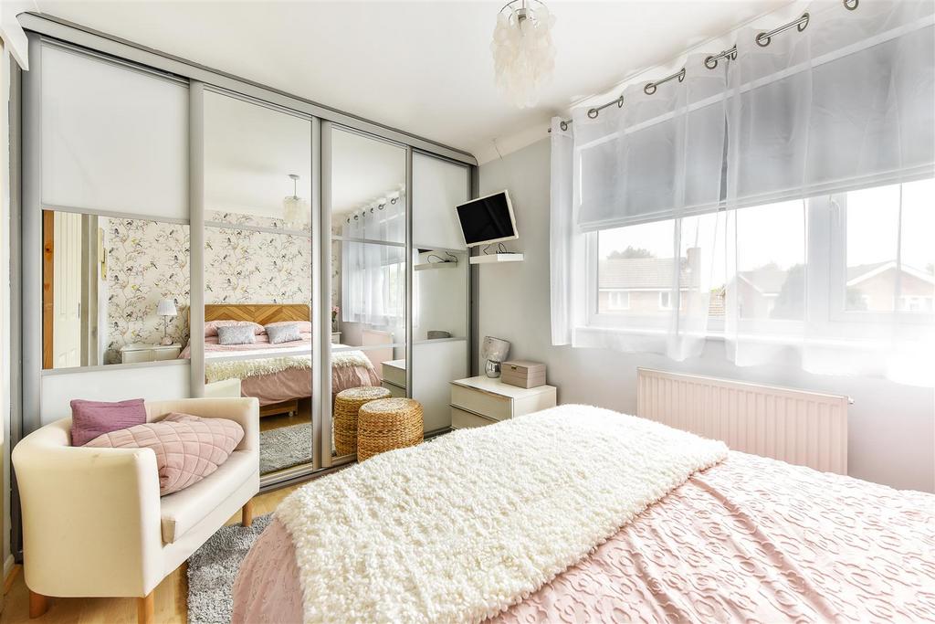 Bedroom One.jpg