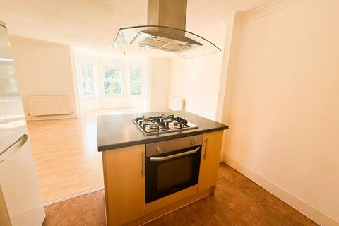 3 bedroom flat for sale, Fillebrook Road, London, E11