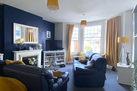 1 bedroom flat for sale, Flat 3, 40 Leopold Road, Felixstowe, Suffolk IP11 7NP