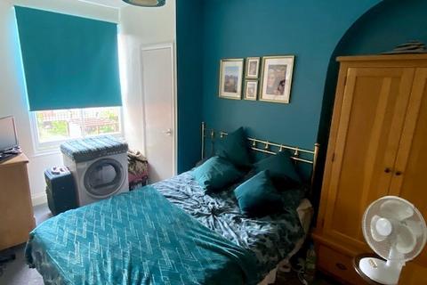 1 bedroom flat for sale, Flat 3, 40 Leopold Road, Felixstowe, Suffolk IP11 7NP