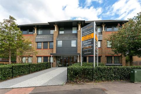 2 bedroom flat to rent, Aldenham Road, Bushey, WD23
