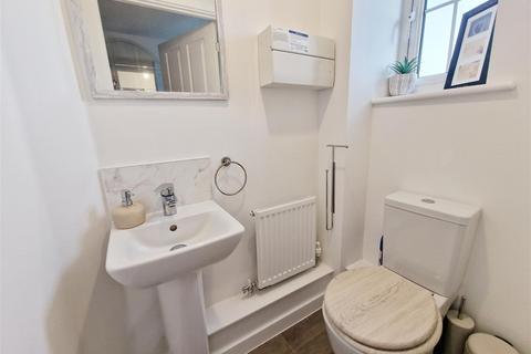 15 Oak Crescent, Burnham-on-crouch, CM0 8FP