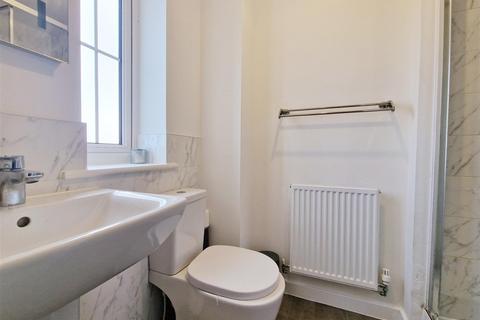 15 Oak Crescent, Burnham-on-crouch, CM0 8FP