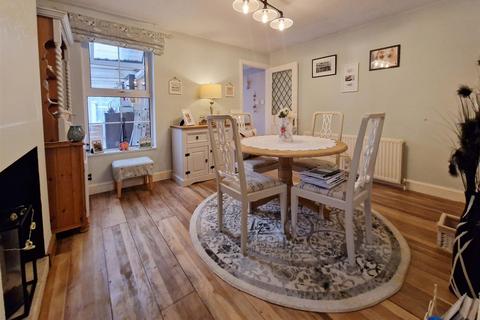 13 Coronation Road, Burnham-on-crouch, CM0 8HW