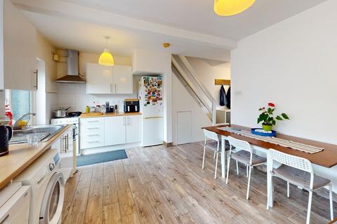 3 bedroom property to rent, 57 Norfolk