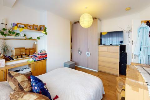 3 bedroom property to rent, 57 Norfolk