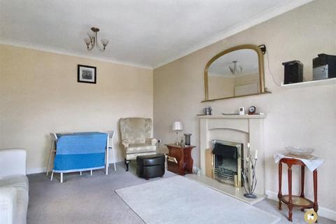19 Fairway View, Wakefield, WF2 8UR