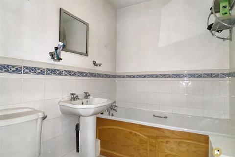 19 Fairway View, Wakefield, WF2 8UR