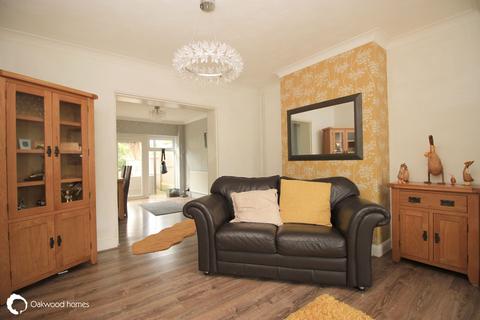 3 bedroom semi-detached house for sale, Kent Gardens, Birchington, Kent, CT7