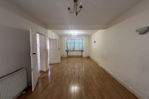 undefined, Barrack Road, Hounslow TW4