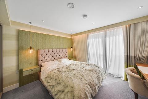 1b, Westworth House, 1 Down Place, London, W6 9JH