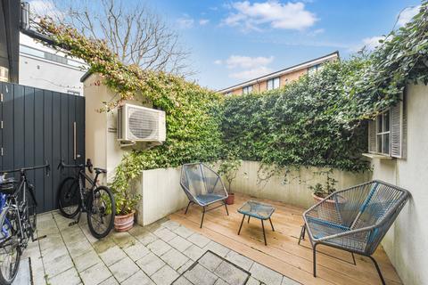 1b, Westworth House, 1 Down Place, London, W6 9JH