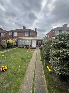 16 Calder Gardens, Edgware, HA8 5PT