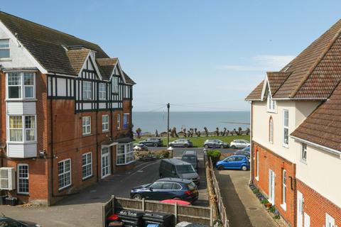 2 bedroom flat for sale, Westgate Bay Avenue, Westgate-on-Sea, Kent, CT8