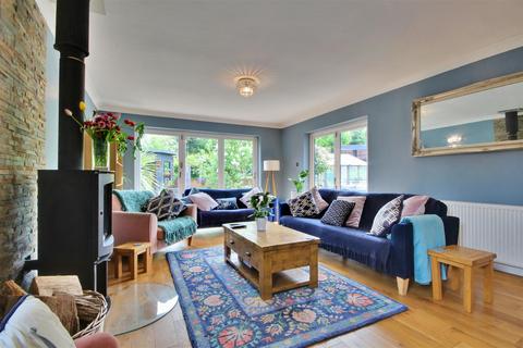 4 bedroom detached house for sale, Bramble Garth, Walkington, Beverley