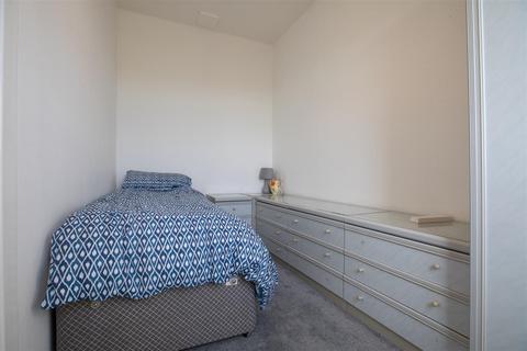 64 Trinity Avenue, Glasgow, G52 3ES