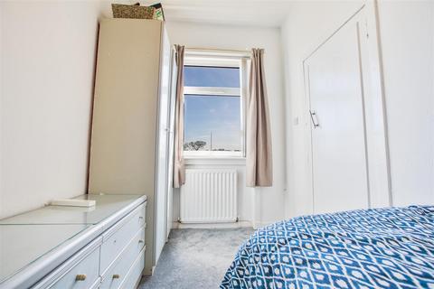 64 Trinity Avenue, Glasgow, G52 3ES