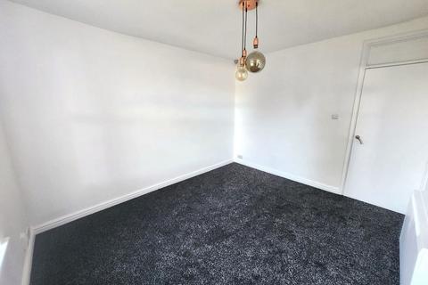 1 bedroom flat to rent, Overend Road, Halesowen B63