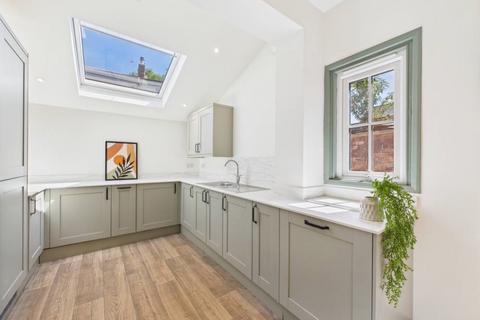 6 bedroom house to rent, Worcester Street, Gloucester, Gloucestershire, GL1