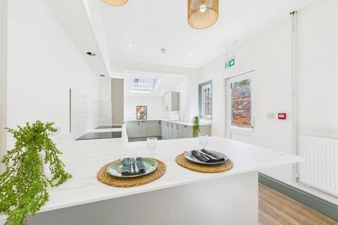 6 bedroom house to rent, Worcester Street, Gloucester, Gloucestershire, GL1