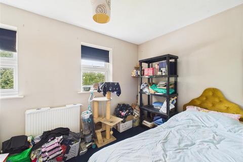 2 bedroom semi-detached house for sale, 12 Magnolia Close, Driffield, YO25 6QU