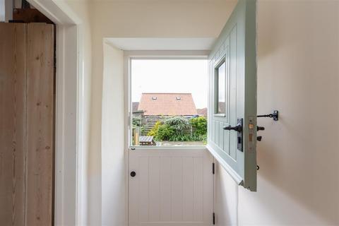 3 bedroom cottage for sale, Ruffa Lane, Pickering