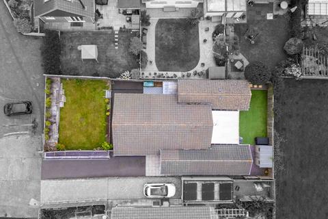 3 bedroom bungalow for sale, Hawkstone Close, West Cross, Swansea, SA3
