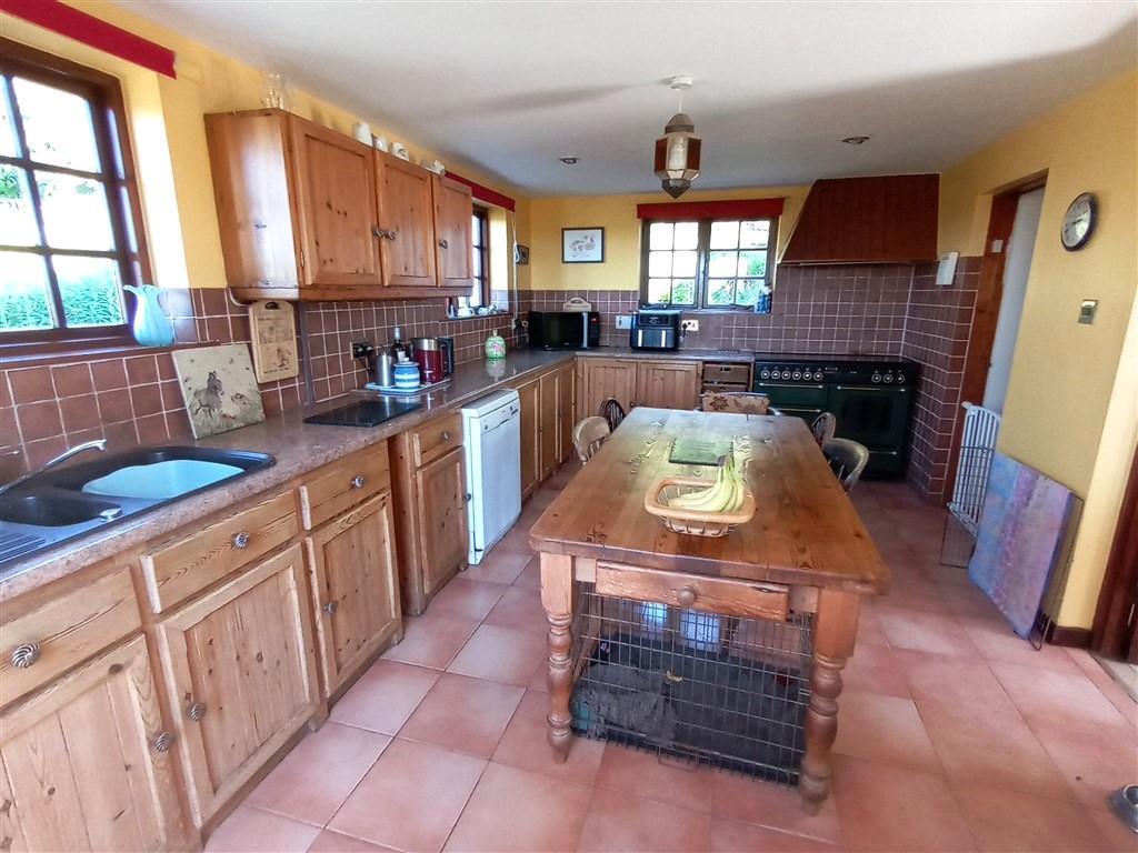 Farmhouse Kitchen / Diner