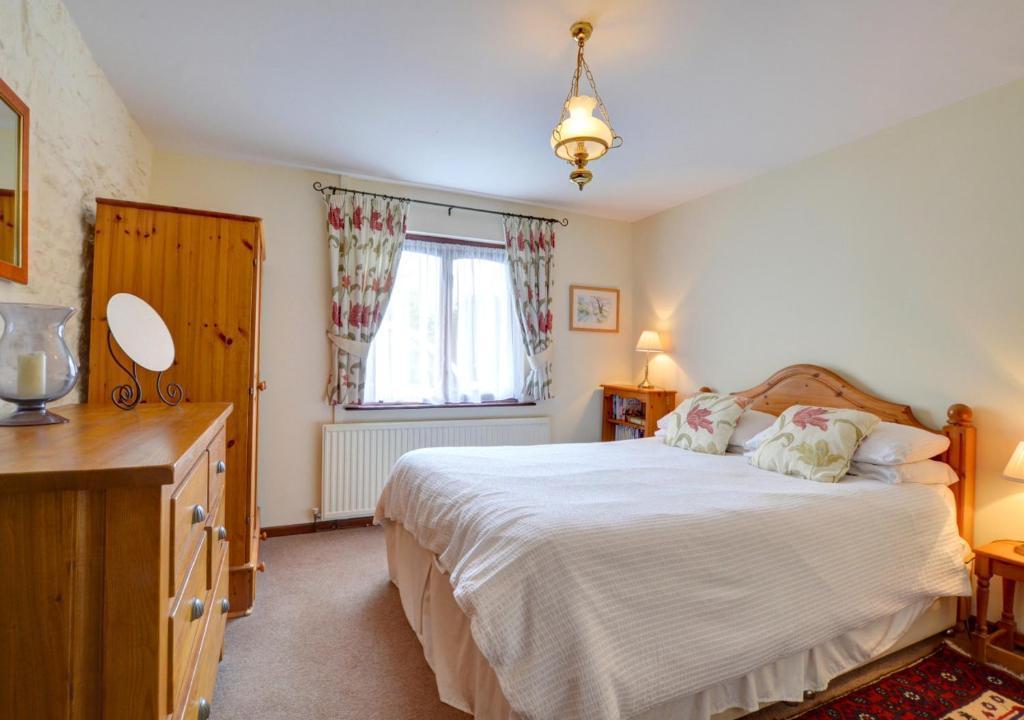Holiday Cottage Main Bedroom