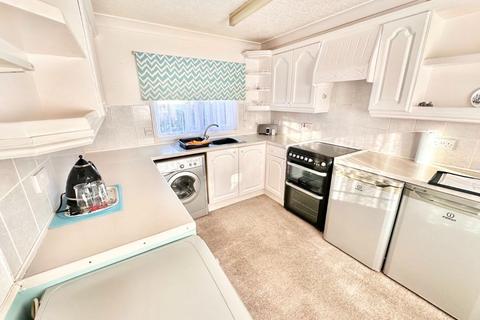 2 bedroom park home for sale, Kings Park, Creek Road, Canvey Island