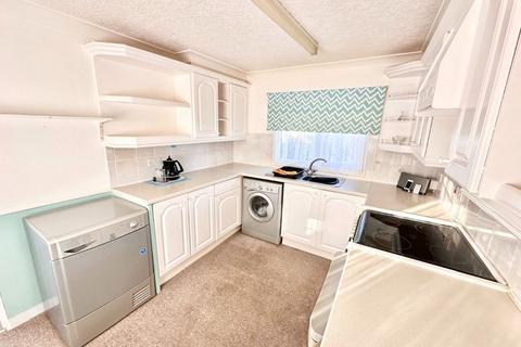 2 bedroom park home for sale, Kings Park, Creek Road, Canvey Island