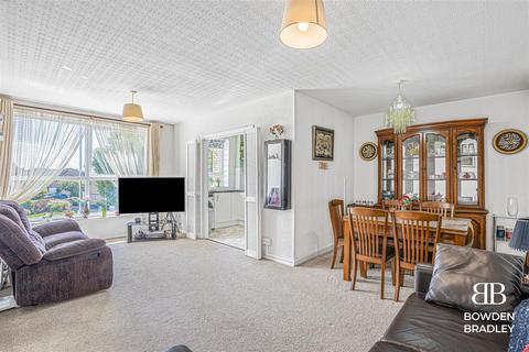 2 bedroom flat for sale, 266 London Road, Romford