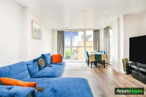 1 bedroom apartment for sale, 13a Montmorency Gardens, London N11