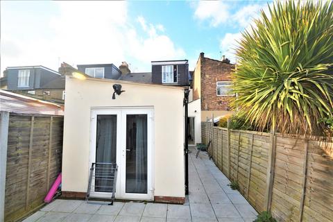 61 Lincoln Street, London, E11 4PZ