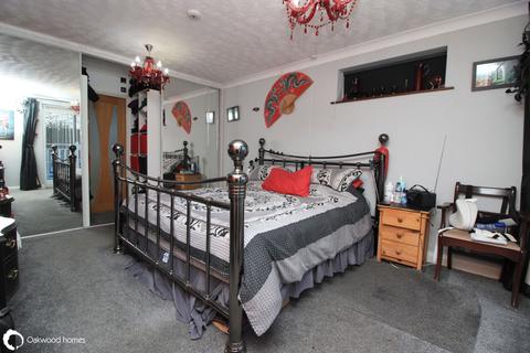 4 bedroom detached house for sale, Westgate Bay Avenue, Westgate, Kent, CT8