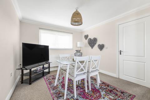 2 bedroom flat for sale, St. Josephs Green, Welwyn Garden City, Hertfordshire, AL7