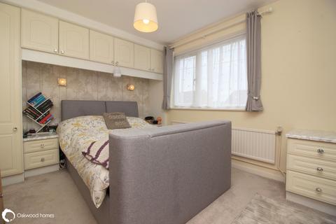 2 bedroom terraced house for sale, Oakfield Court, Ramsgate, Kent, CT12