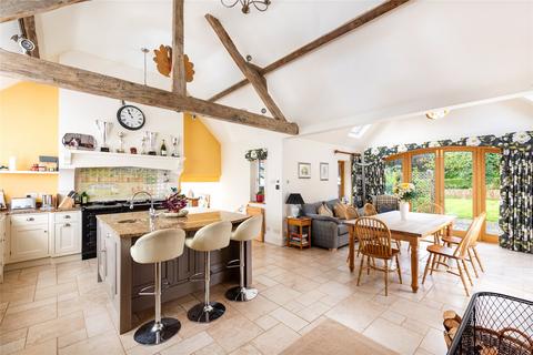5 bedroom equestrian property for sale, Towcester Road, Lillingstone Dayrell, Buckingham, Buckinghamshire, MK18