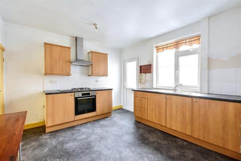 3 bedroom semi-detached house for sale, Queens Road West, Beeston, Nottingham