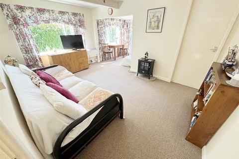 undefined, Humberston Fitties, Humberston, Grimsby, N.E. Lincs, DN36 4HA