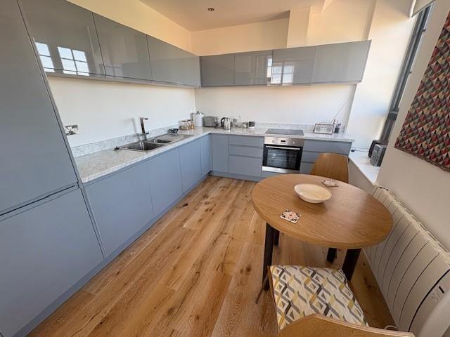 Kitchen1.jpg