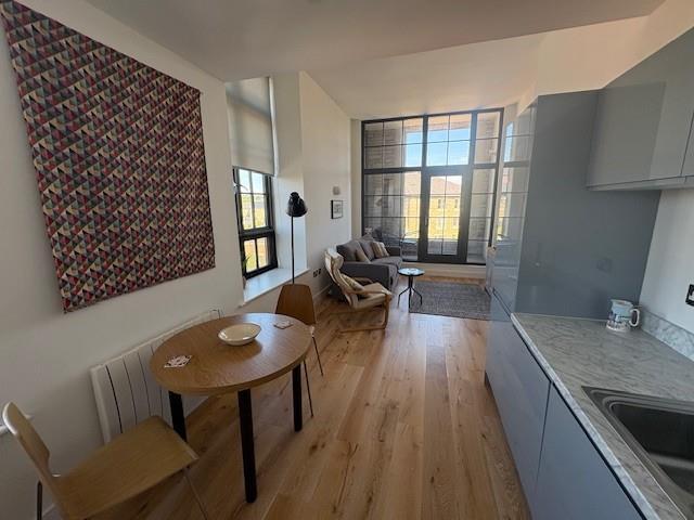 Livingarea3.jpg