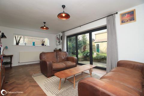3 bedroom detached house for sale, Grange Road, Broadstairs, Kent, CT10