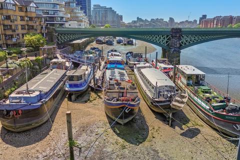 undefined, Lombard Rd, Battersea, London, SW11