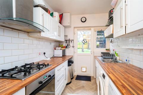 9 Grove Avenue, Sutton, SM1 2DA