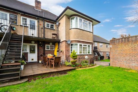 9 Grove Avenue, Sutton, SM1 2DA